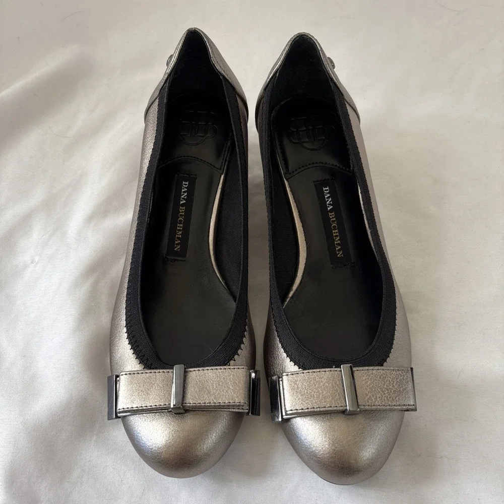 Dana Buchman‎ Women's 6.5 DB Darcy Pewter Heeled Slip On Shoes Bow Leather